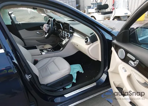 2017 Mercedes-Benz C 300 from USA, damaged, VIN 55SWF4JB8HU195647